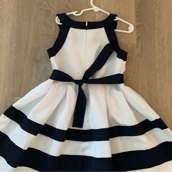 Bonnie Jean GirlSize 8 Navy  & White Pleated Sleeveless Special Occasion Dress - Picture 8 of 10